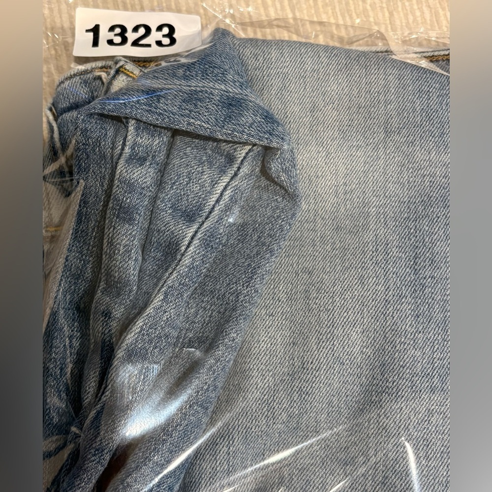 Lauren Ralph Lauren Estate Distressed Denim Jeans light wash denim zip button - Picture 10 of 10